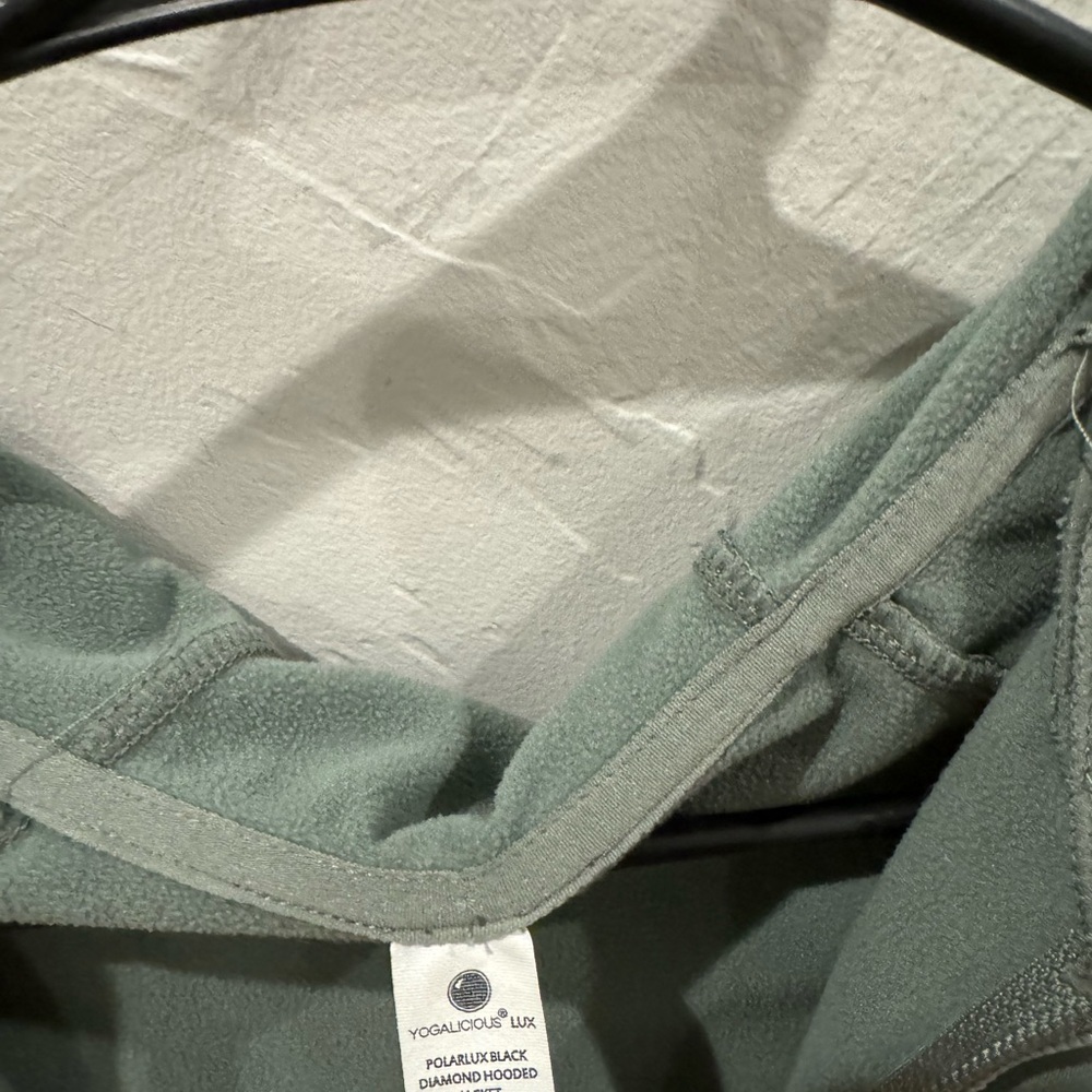 Yoga jacket - Picture 2 of 3